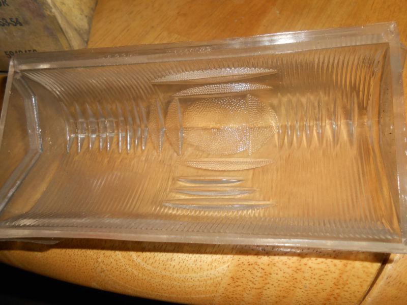 VINTAGE 1953 PLYMOUTH PARKING LAMP LENS, NEW IN BOX #623 R S, US $11.99, image 2