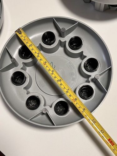 2001-11 chevy truck dually 3500 new gm take off front 8 lug center caps 15053705