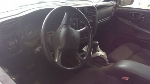 Passenger quarter glass 2 door front fits 95-05 blazer s10/jimmy s15 464972