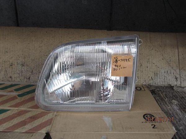 Subaru sambar 2001 left head light assembly [0110900]