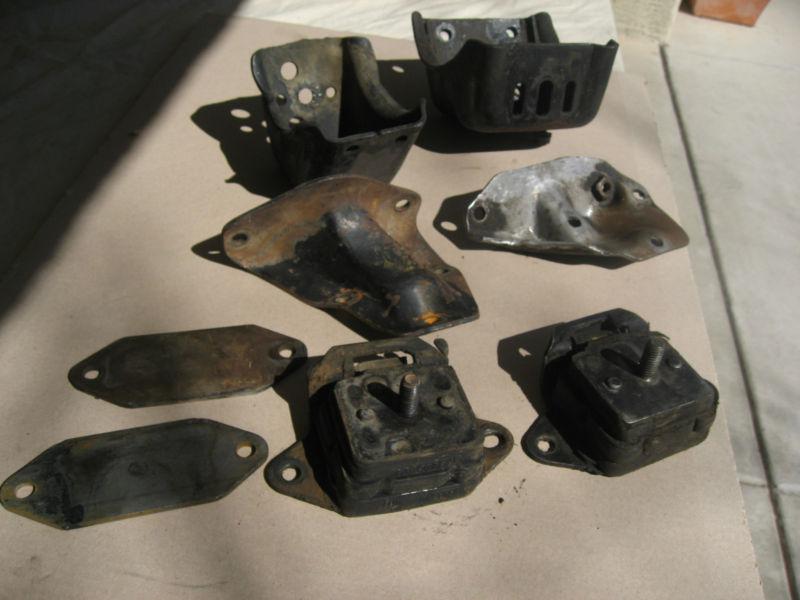 Jeep CJ7 engine/frame mount set from a 1984 Jeep CJ7, US $45.00, image 2