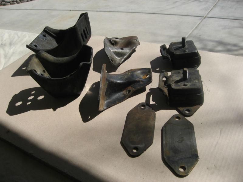 Jeep CJ7 engine/frame mount set from a 1984 Jeep CJ7, US $45.00, image 3