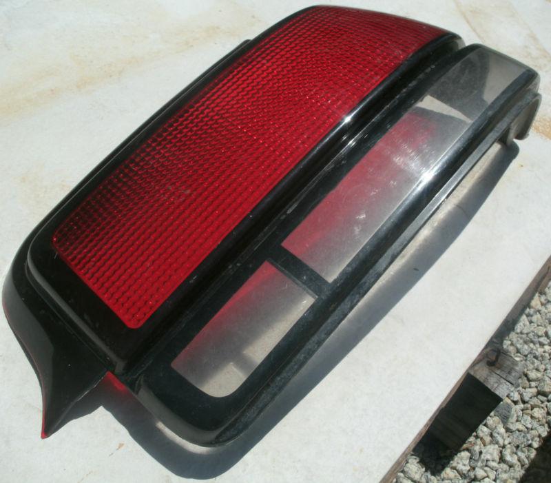 1988 88 89 90 91 Pontiac Grand Prix Right Hand Tail Light Lens Bezel Cover OEM , US $19.99, image 2