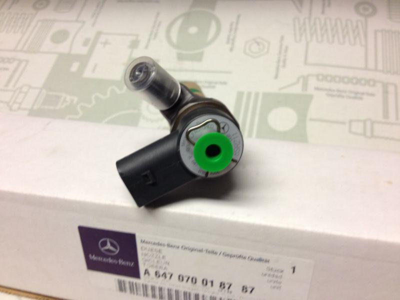 Purchase SPRINTER FUEL INJECTOR 20042006 OEM NEW in US, US, for US 300.00