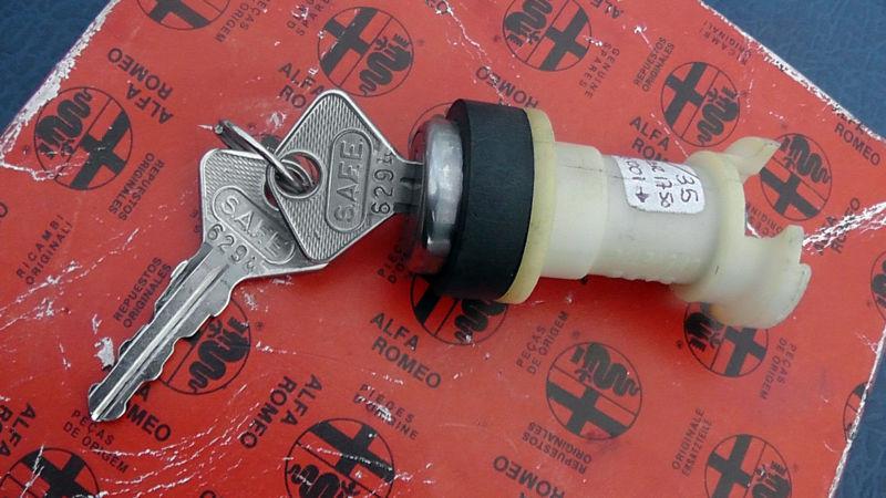  alfa romeo spider 2000, 1750 nos trunk lock with two keys