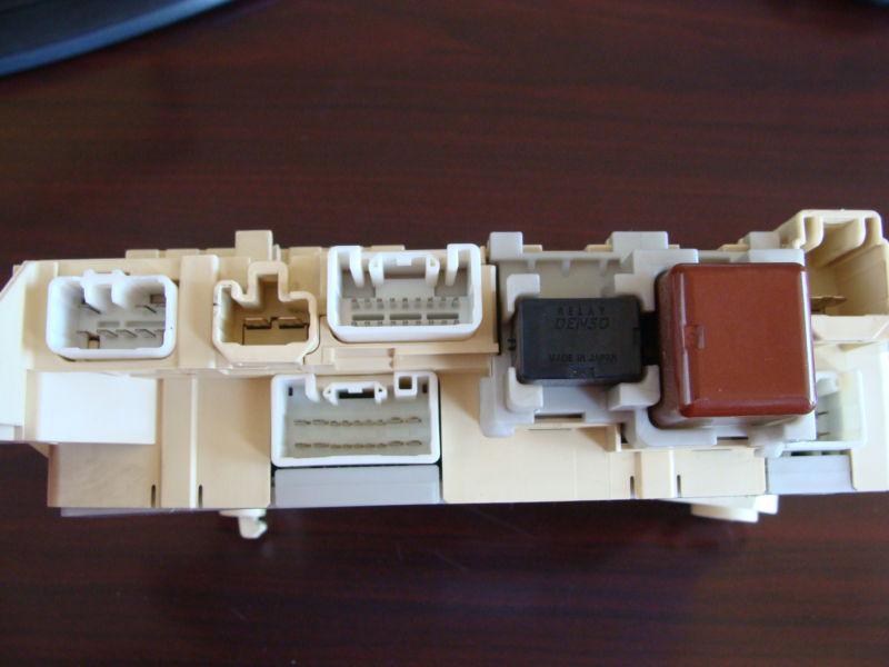 01 - 03 LEXUS LS430 RIGHT SIDE FUSE JUNCTION BOX OEM , US $189.00, image 3