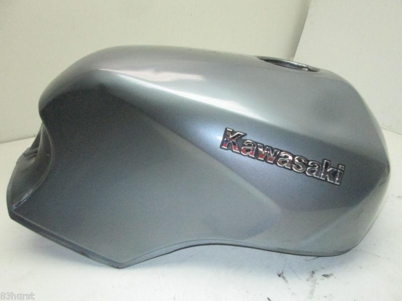 Kawasaki 1986 concours zg1000 zg 1000 grey gas tank w/ emblem decals & bushings