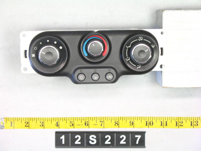 06 vue temperature climate control ac heat unit panel switch 12s227