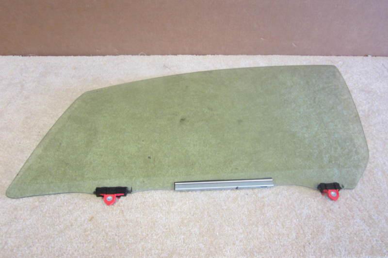 2012 2013 toyota yaris 4dr hatchback nice oem left front door glass save #8918