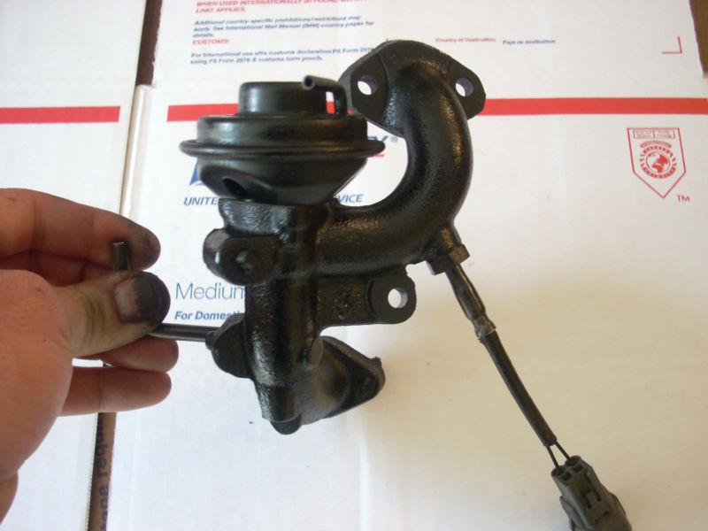 Purchase 1994 1995 1996 TOYOTA CAMRY LEXUS EGR VALVE & TEMP. SENSOR 3