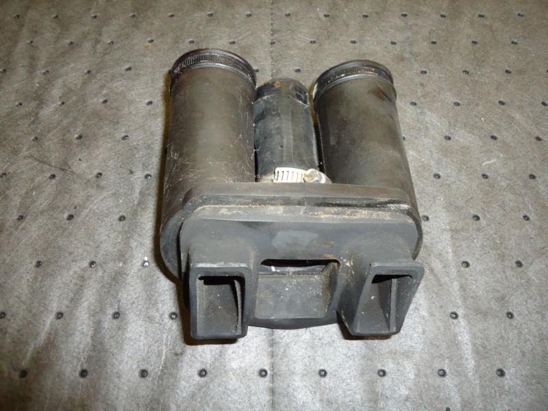 Johnson evinrude outboard faststrike water insert grommet assy 437223