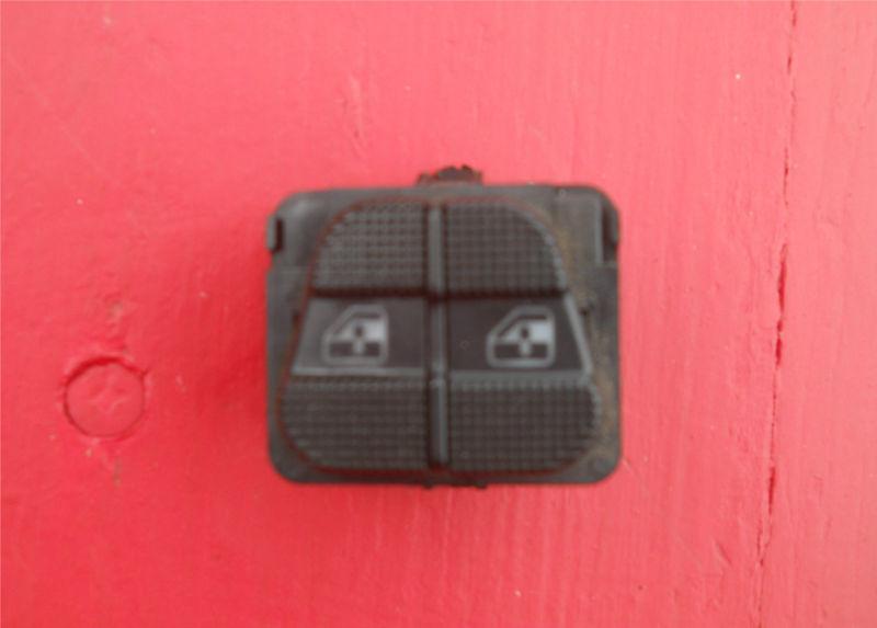 Purchase VW GOLF / JETTA MK3 Power Window SWITCH drivers door in Bonn