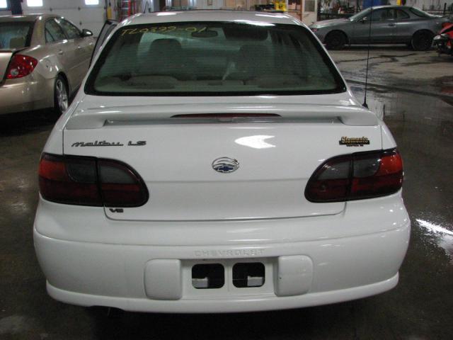 2001 chevy malibu inner trunk tail light lamp right