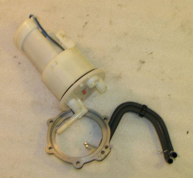 Purchase 0911 YAMAHA R1 FUEL PUMP 1574MW in Culpeper, Virginia, US