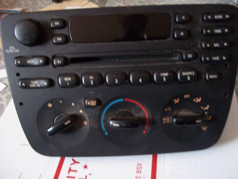 01-03 ford taurus mercury sable radio single cd 2f1t-18c858-da