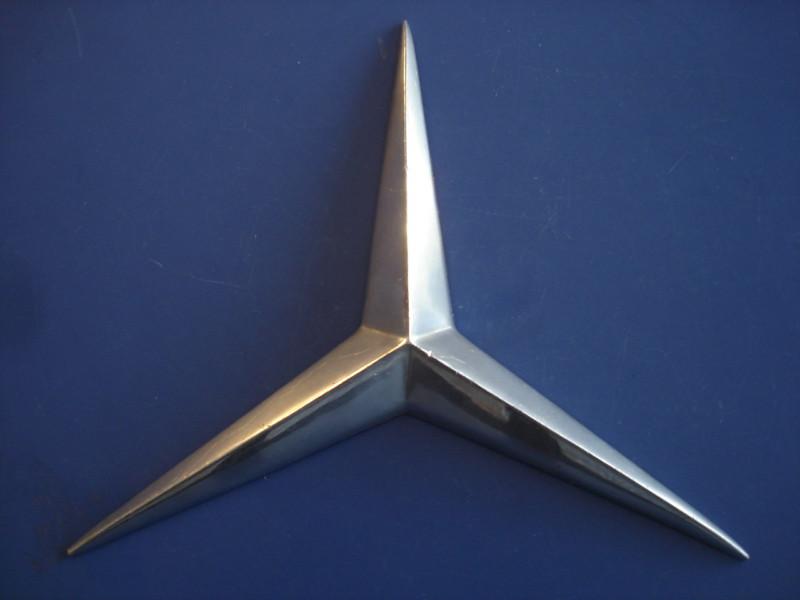 Mercedes benz vintage emblem star 3128170116 