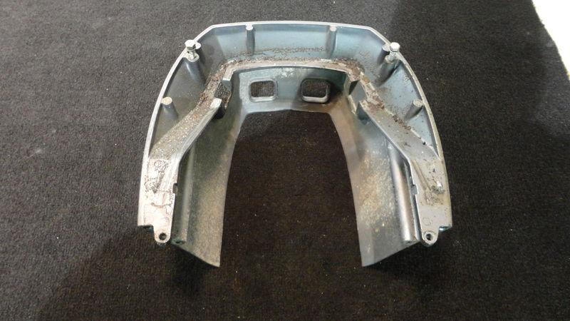 Lower apron cowl assy #6e5-42741-00-ek 1993 yamaha 2 stroke 115hp outboard motor
