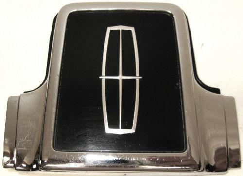 1994 lincoln town car trunk lock cover emblem badge **fits 94 only!!**