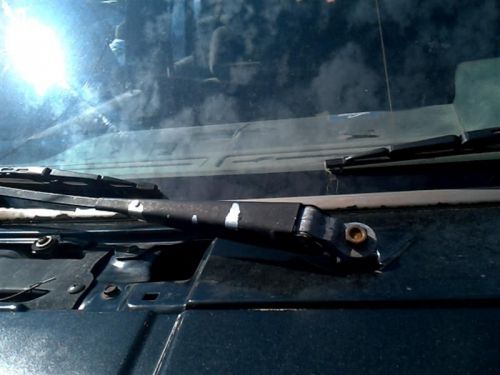 Pathfindr 1990 wiper arm               459977