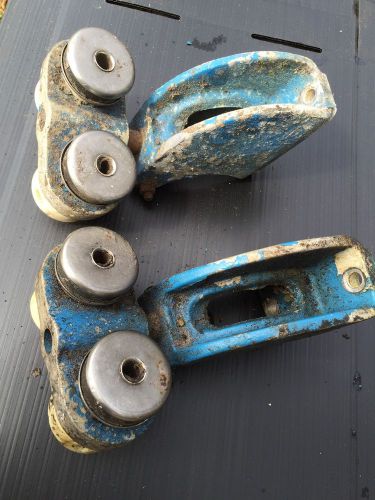 4 marine transmission brackets with mounts, fits big block and borg warner