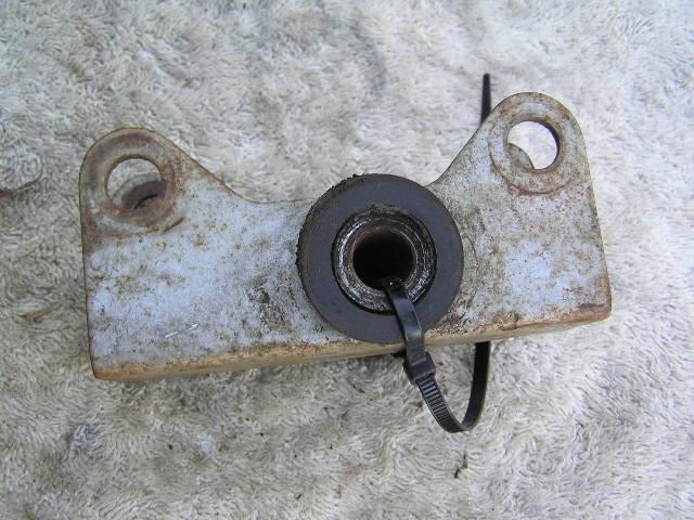 Bultaco pursang frontera rear motor engine mount & rubber seals 72 74 76 ahrma