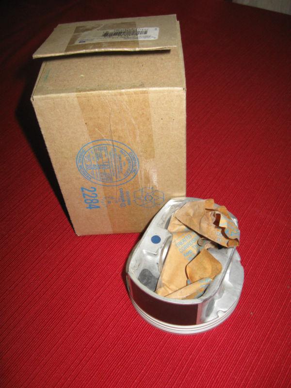 Gm oem 88984245 engine piston