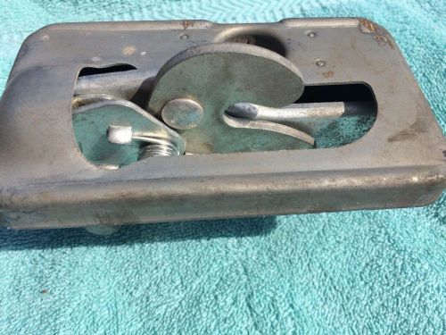 1950 1951 1952 buick nos rh hood latch fastener plate
