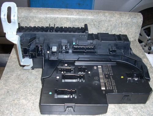2010 mercedes e350 sam control module fuse box 2129004001 oem 28k