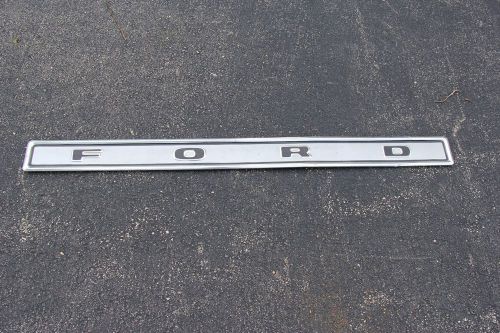 Very nice original 1973-79 ford f100, f150 etc. tailgate ford trim plate