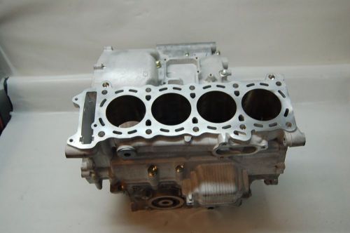 08 09 suzuki gsxr gsx-r 600 750 lower engine crankcase  block crank case 37 h