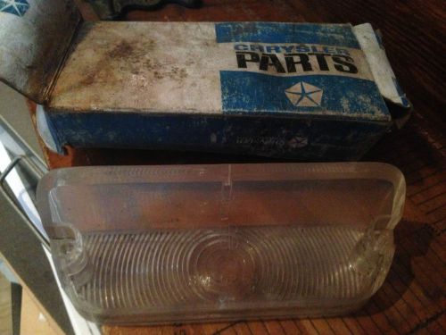 Nos mopar chryco dodge polara front parking light lens 2483333 2483334 2843330