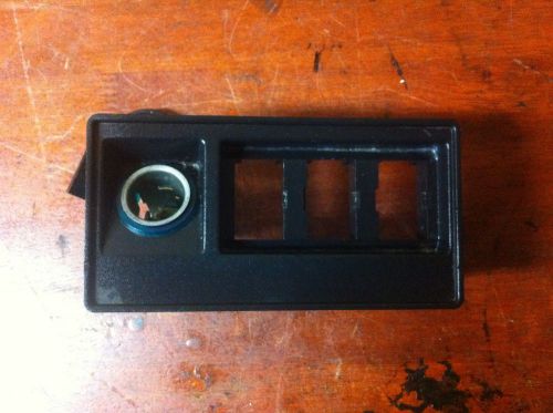 Alfa romeo 90 seat switch console with power source lighter socket nice unit