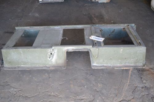 Land rover defender, lt 77 seat box #2813