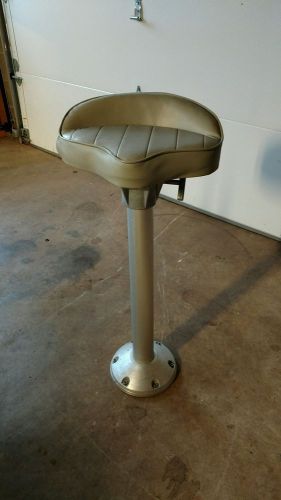 Springfield aluminum seat pedestal