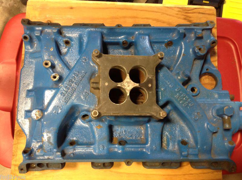 Ford intake manifold  c6ae 9425g  6k date code mustang, shelby,fairlane   etc..