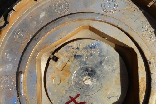 1998 1999 2000 01 2002 03 2004 2005 Chevy Malibu Wheel Hubcap Center Hub Cap OEM, US $24.99, image 2