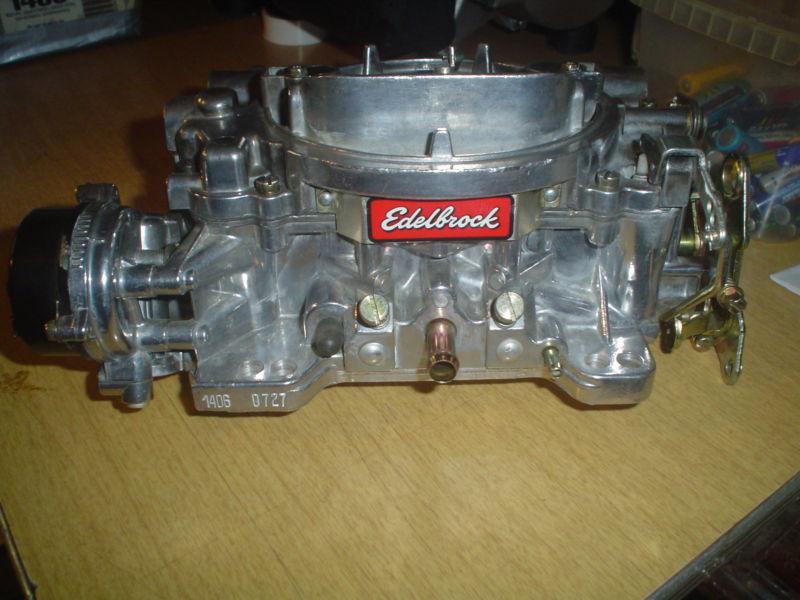 Edelbrock 600 cfm polished carb 1406 