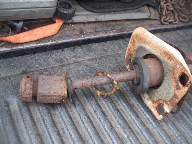 Buy 1964 64 PLYMOUTH VALIANT MANUAL STEERING COLUMN in Everett