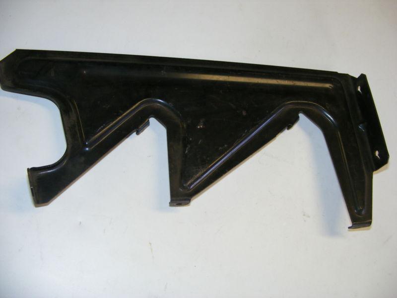 1953 CHEVROLET CENTER GRILLE SPACER BRACKET 3701635 NOS NEW RADIATOR, US $44.99, image 3