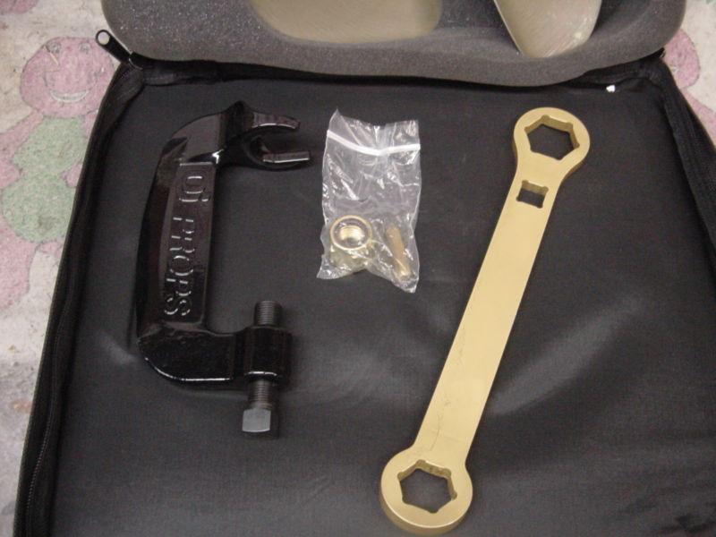 Buy OJ propeller Johnson Propeller 12.5 X 12V TC OJ Tournament ski boat prop in La Verne