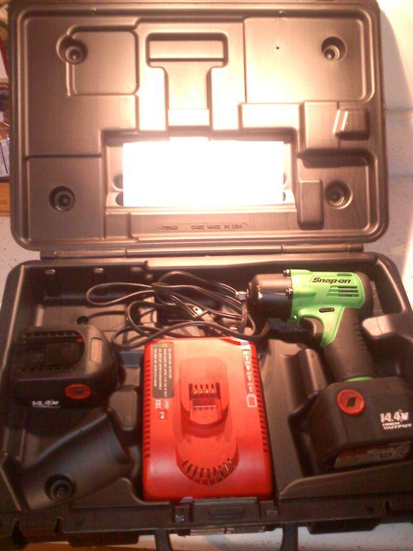 Snap-on green 3/8" drive 14.4v cordless impact wrench (ct4410ag)