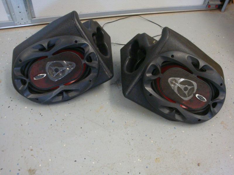 Set of two boss speakers