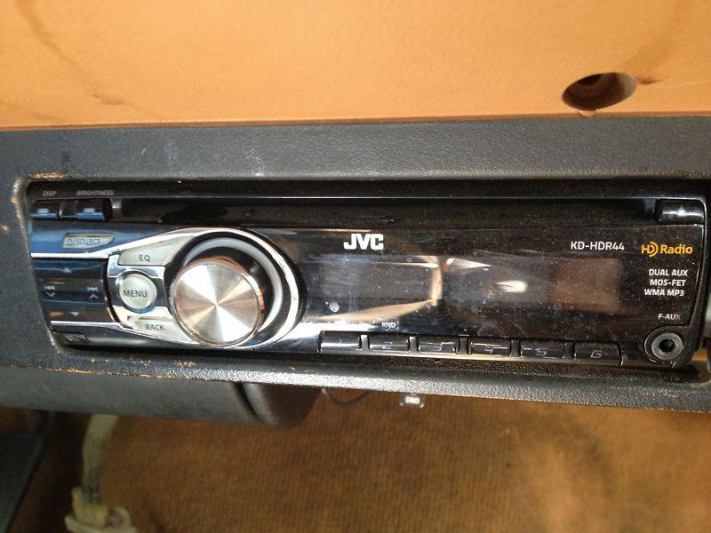 Jvc kd-hdr 44 radio looks like hardly used nice 