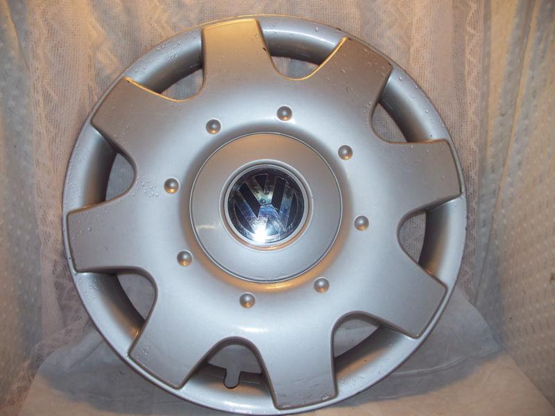 Buy Volkswagon plastic hub caps used in Clyde, Ohio, US, for US 6.99