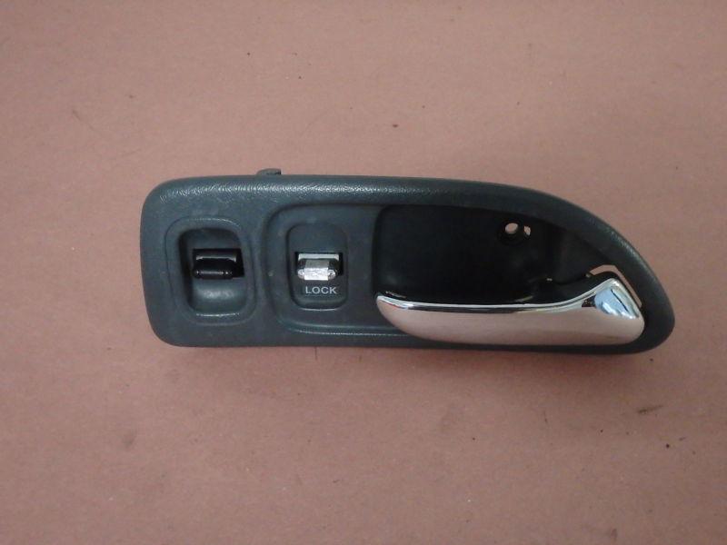 Rh passengers side interior door handle w/ power door locks honda accord