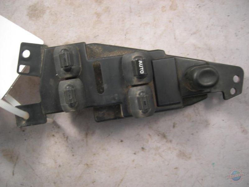 Power window switch : 1998 intrepid 55084