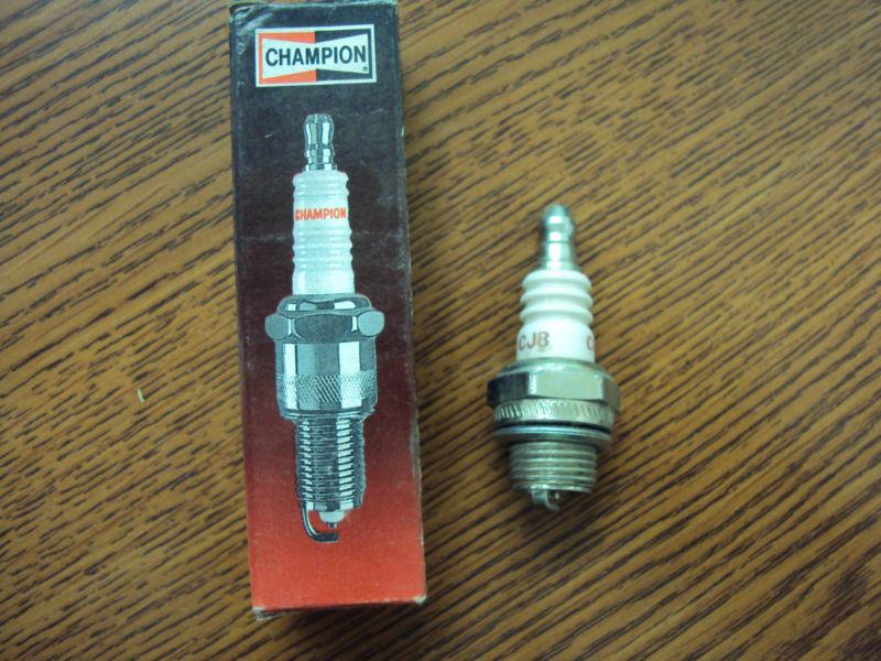 Buy SPARK PLUG CHAMPION COPPER PLUS 843 CJ8 in El Paso, Texas, US, for