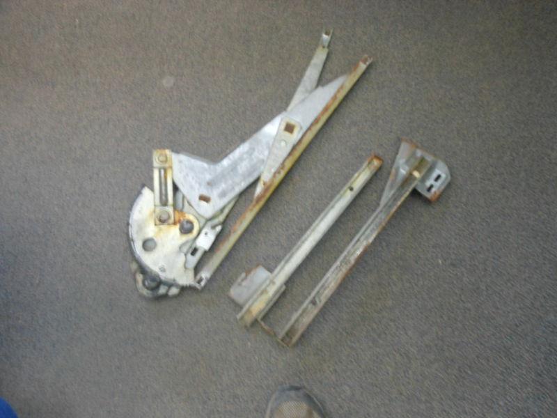 1968-69 camaro firebird left door window regulator and tracks 