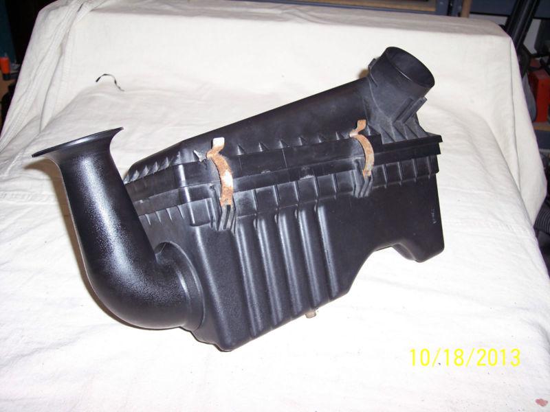 Find 9706 OEM Jeep Wrangler TJ Air Filter Intake Box in Auburn, New