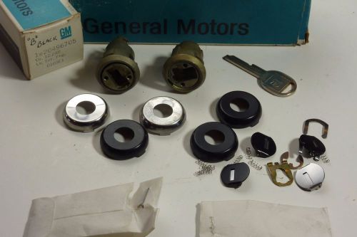1980&#039;s 1990&#039;s gm general motors lock cylinder kit  black covers trim chevy nos